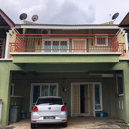 Nice Seremban 2 1/2 Storey House With 4 Rooms Eksteriør billede