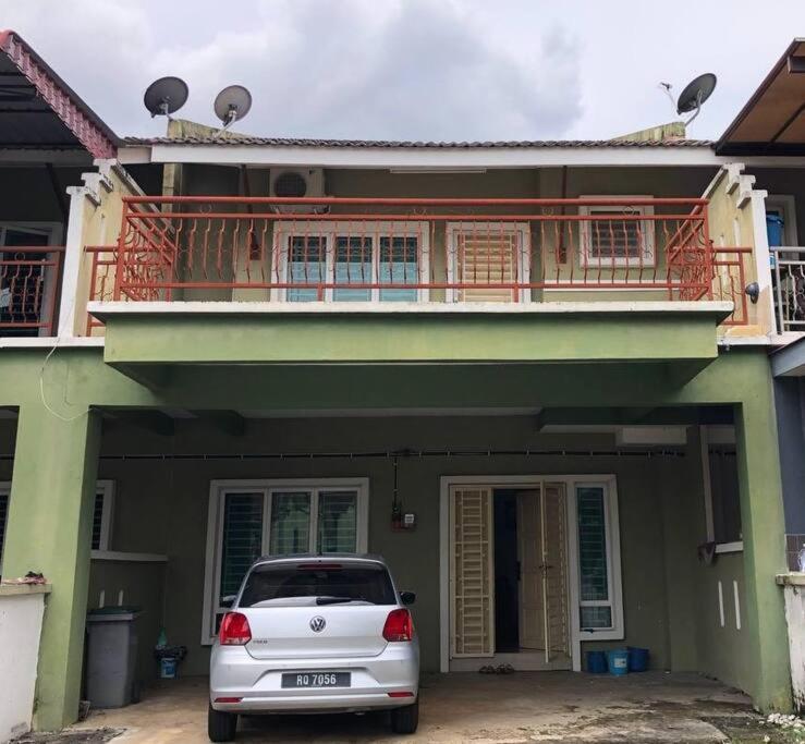 Nice Seremban 2 1/2 Storey House With 4 Rooms Eksteriør billede